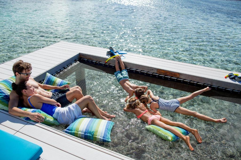 Thiên đường biển Maldives – Tận hưởng kỳ nghỉ dưỡng đẳng cấp tại Holiday Inn Resort Kandooma Maldives