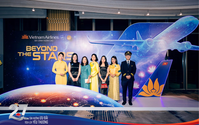 Hong Ngoc Ha Travel đã tham dự sự kiện tiệc tri ân “BEYOND THE STARS”