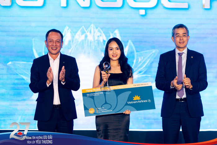 Hong Ngoc Ha Travel là Top 1 Đại lý có doanh số cao nhất tại Việt Nam của Vietnam Airlines