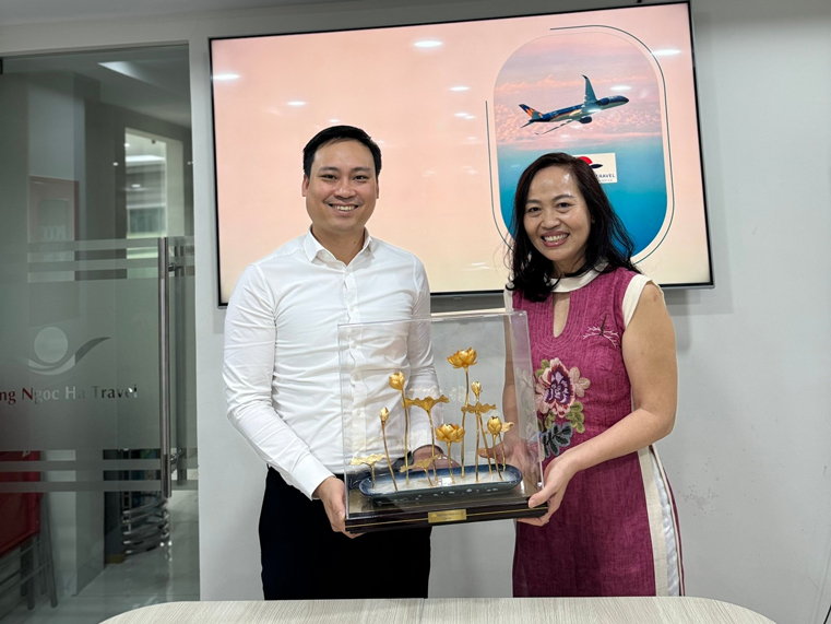Hong Ngoc Ha Travel – Vietnam Airlines 25 Năm Đồng Hành Và Gắn Kết
