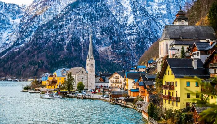Làng cổ Hallstatt bên bờ Hồ Hallstätter See