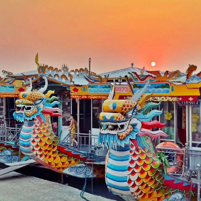 Đoàn lên thuyền Rồng