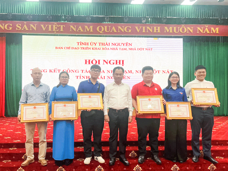 Hong Ngoc Ha Travel: Góp Yêu Thương, Chung Tay Xây Mái Ấm