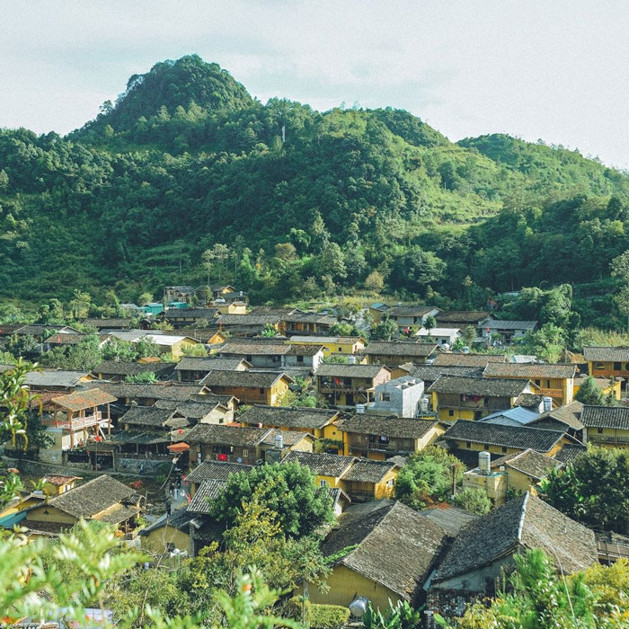 Ai đến Lô Lô Chải đều bị cuốn hút bởi vẻ đẹp của những ngôi nhà trình tường đất sét