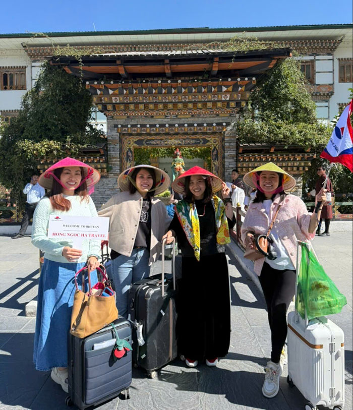 Đoàn Hong Ngoc Ha Travel có cơ hội trải nghiệm các hoạt động tại Đại lễ