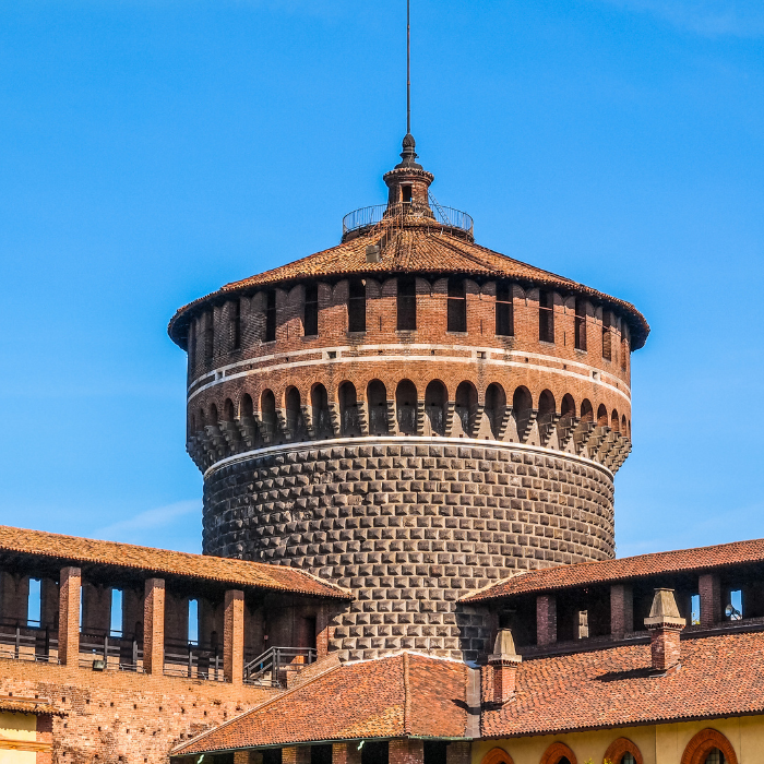 Lâu đài cổ Sforzesco