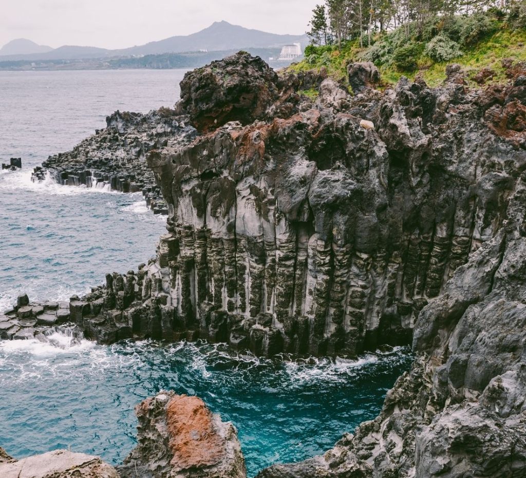 Vách đá Jusangjeolli