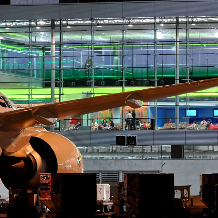 Từ ngày 31/3/2026, khu vực làm thủ tục của Vietnam Airlines tại Sân bay Charles de Gaulle (CDG) sẽ dời từ nhà ga 2E sang nhà ga 2C