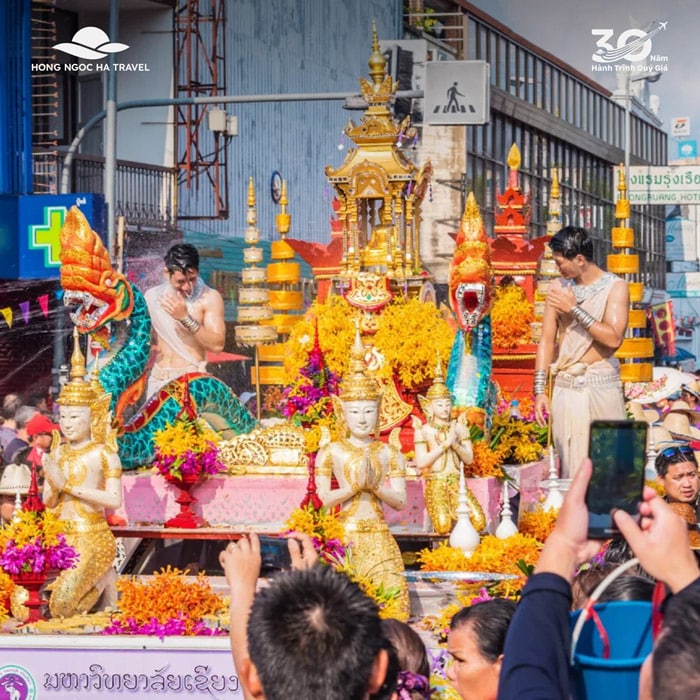 Nghi Lễ Tắm Tượng Phật