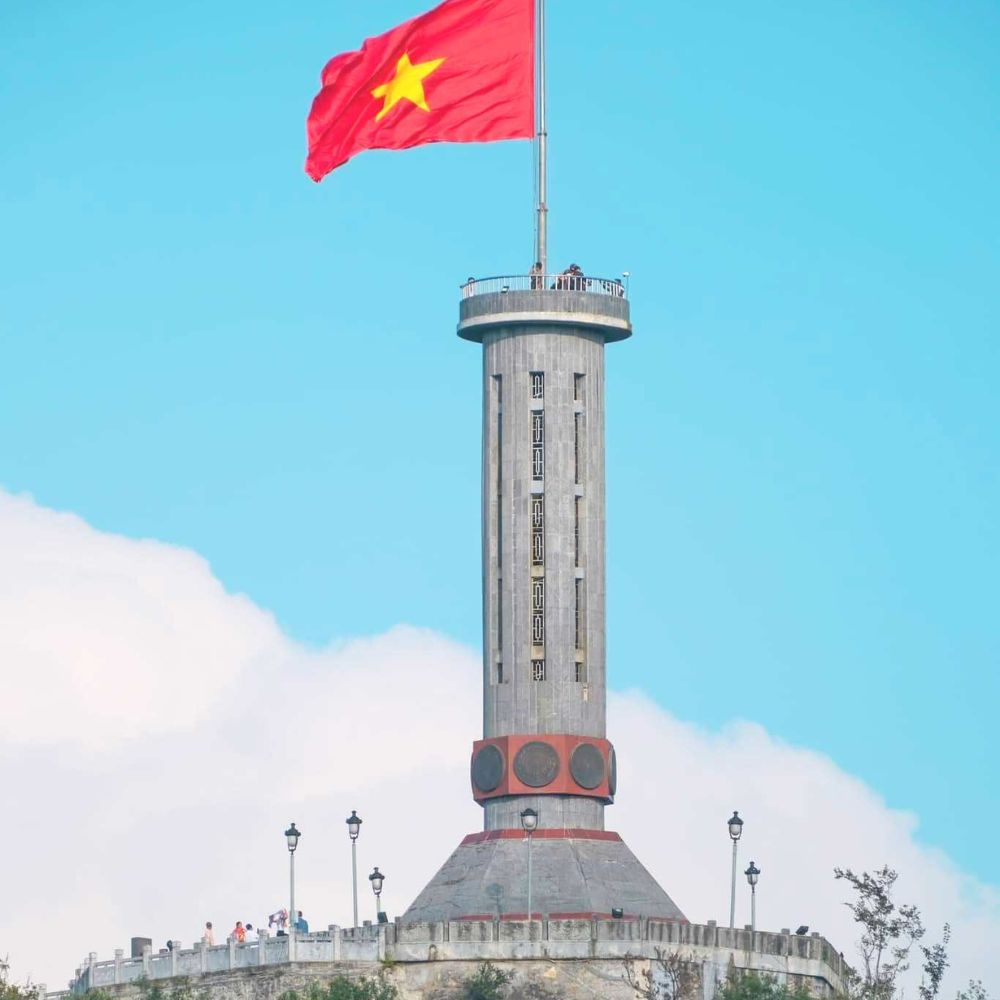 Cột cờ Lũng Cú