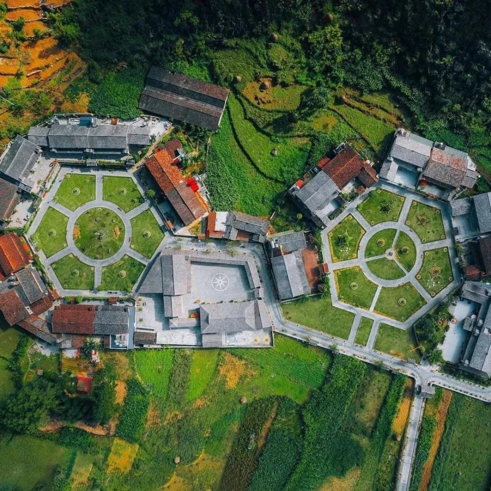 Làng Hmong Pả Vi